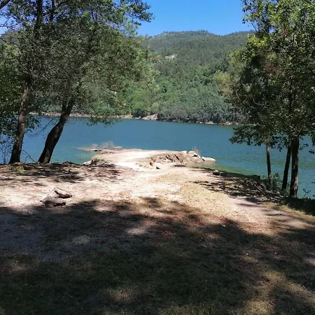 Casa Da Benda Сasa de vacaciones Caniçada
