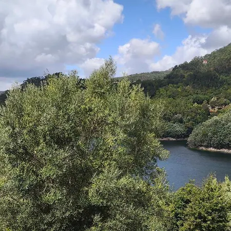 Casa Da Benda Сasa de vacaciones Caniçada